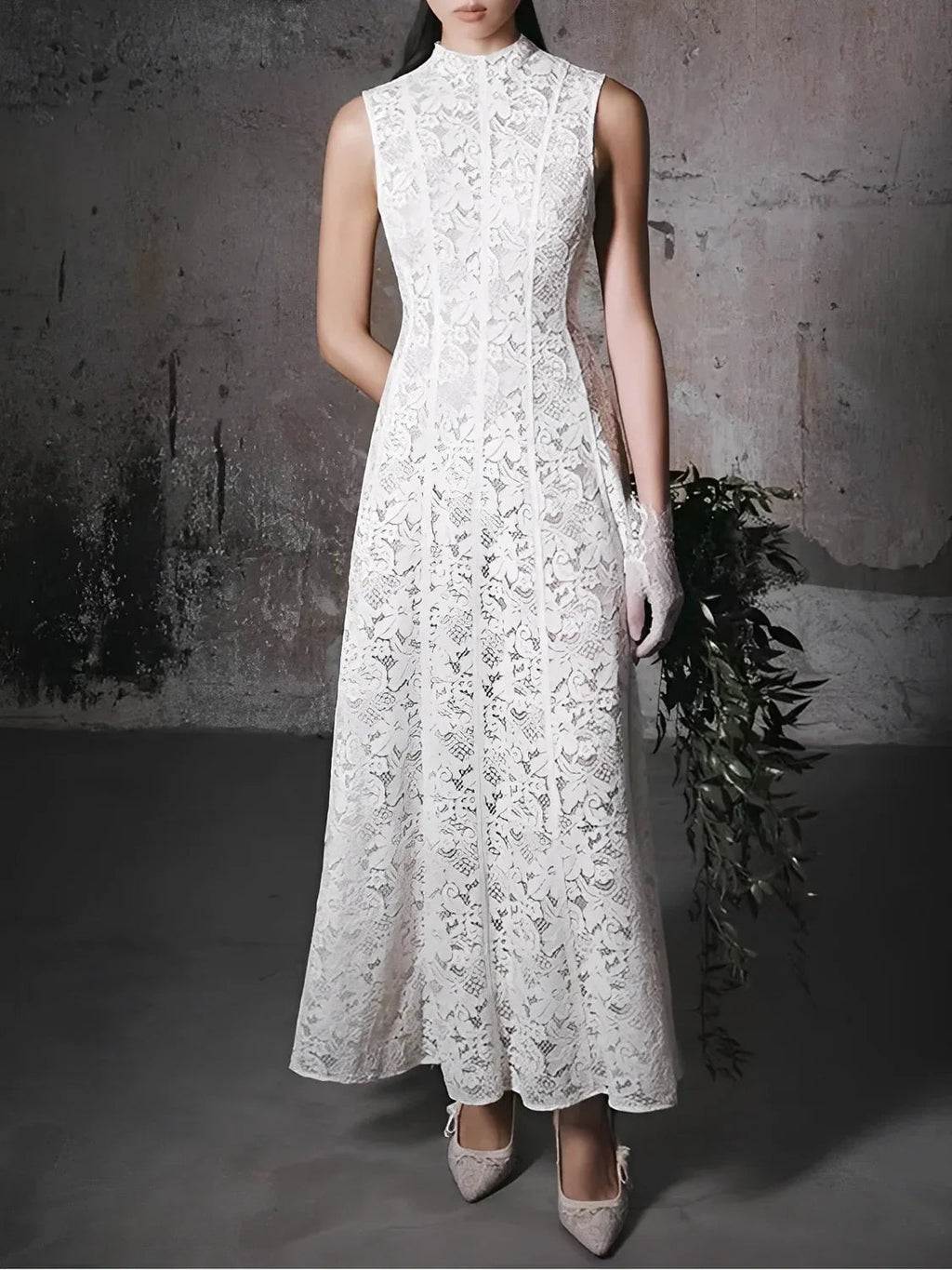 Vestido Midi em Renda Texturizada com Flores Acinturado – Carla