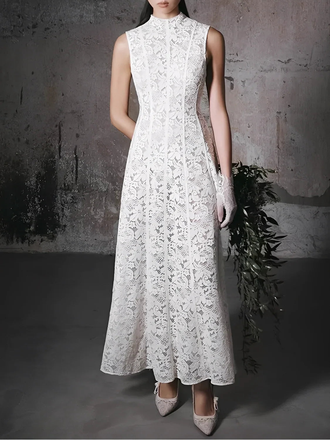 Vestido Midi em Renda Texturizada com Flores Acinturado – Carla