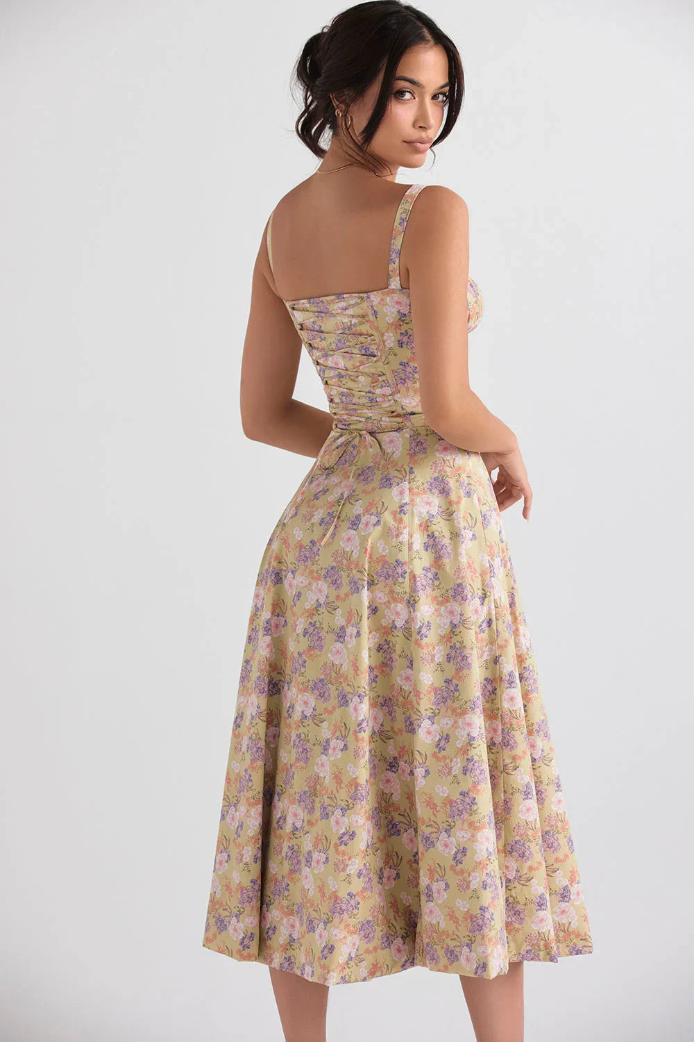 Vestido Floral Modelador com Corpete e Recorte na Cintura
