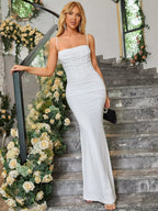 Vestido Formal Justo com Franzido e Cor Sólida